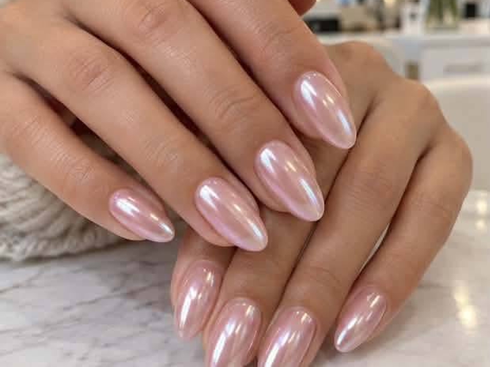 Pearl Chrome Manicure